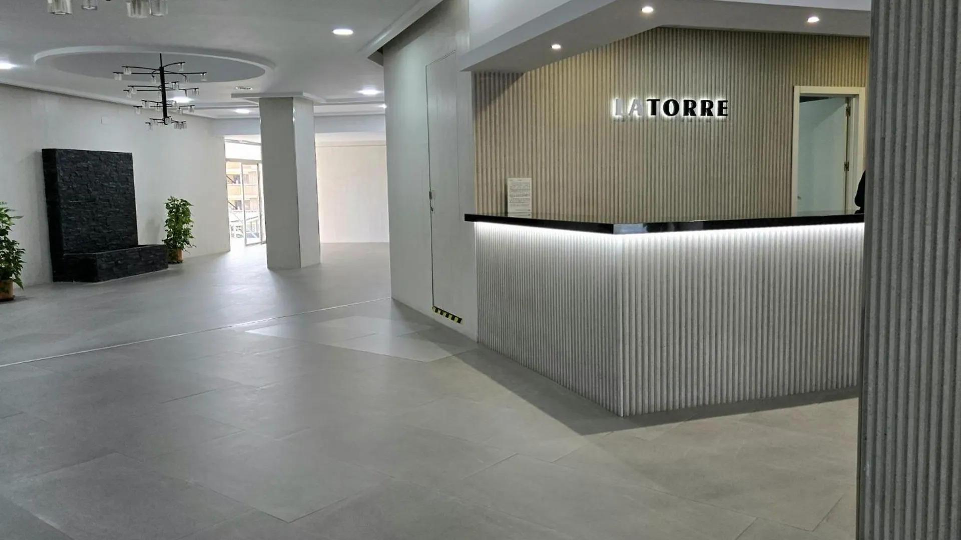 La Colina Estudio Vistas Y Piscina トレモリノス 0*,  スペイン