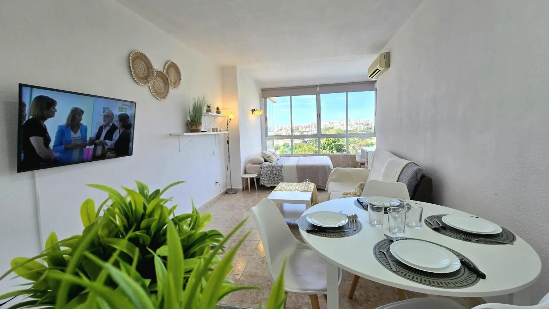 La Colina Estudio Vistas Y Piscina Torremolinos Apartment